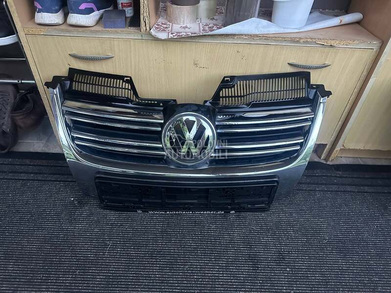 Maska za Volkswagen Golf 5, Jetta od 2004. do 2009. god.
