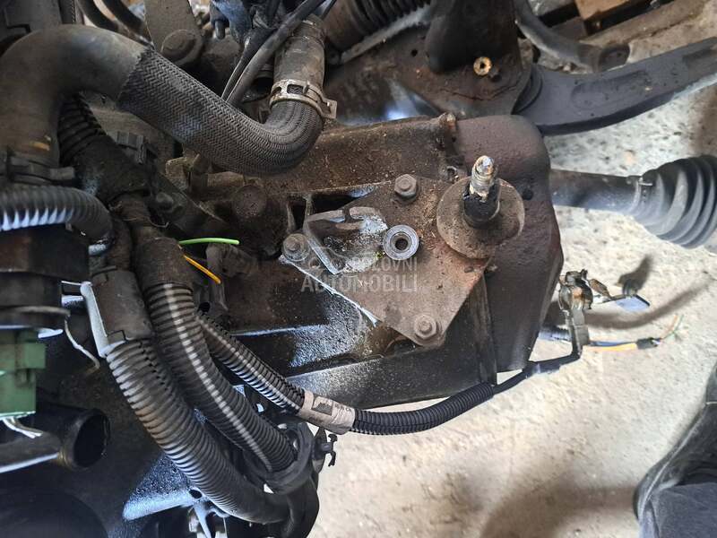 menjac 1.4 hdi za Peugeot 206