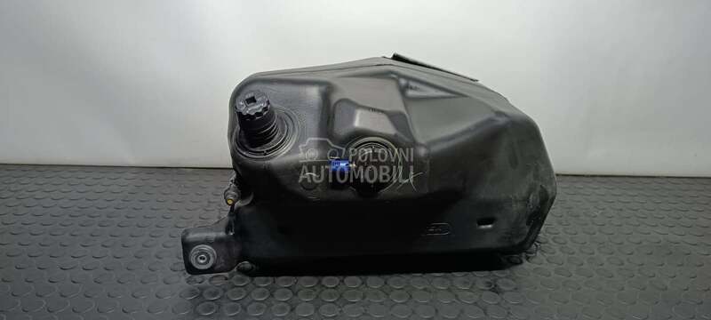 AdBlue tank za Land Rover Range Rover Velar od 2014. do 2023. god.