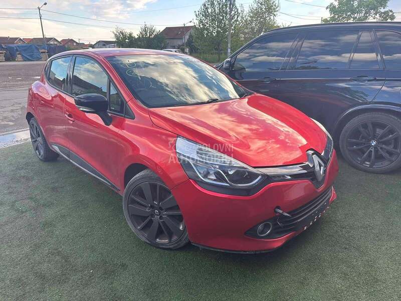 Renault Clio TENNP 2015. god. -  kompletan auto u delovima