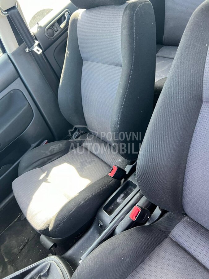 Sedišta za Volkswagen Golf 4
