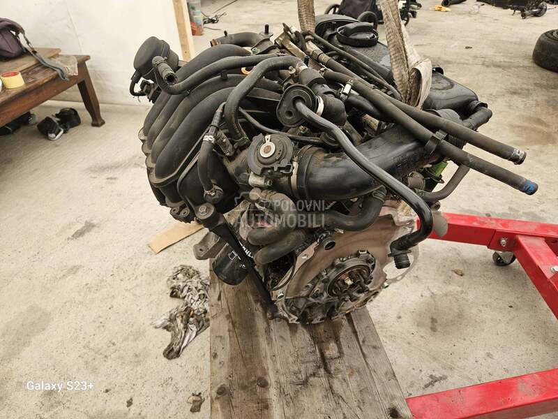 MOTOR KOMPLETAN  1.6 1.8 za Volkswagen Passat B5