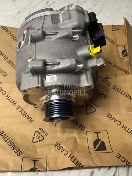 ALTERNATOR za Audi A8