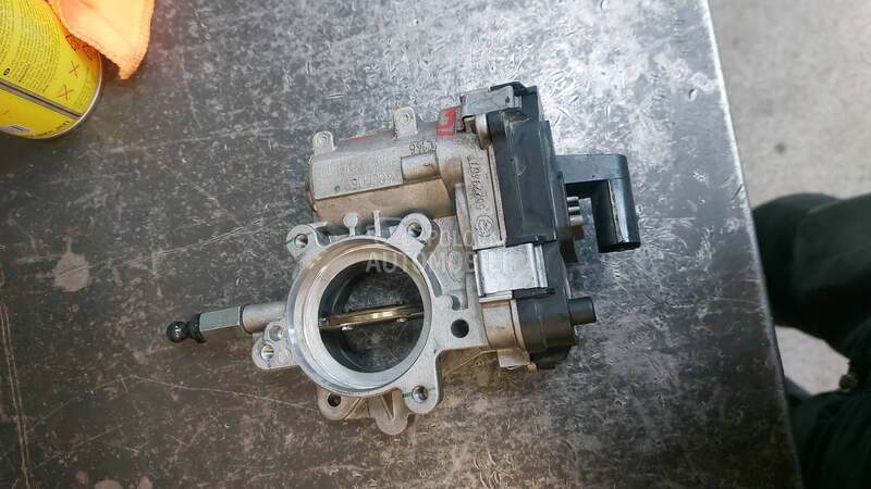 klapna gasa 1.6 1.9 2.0 16v za Alfa Romeo 159, Giulietta