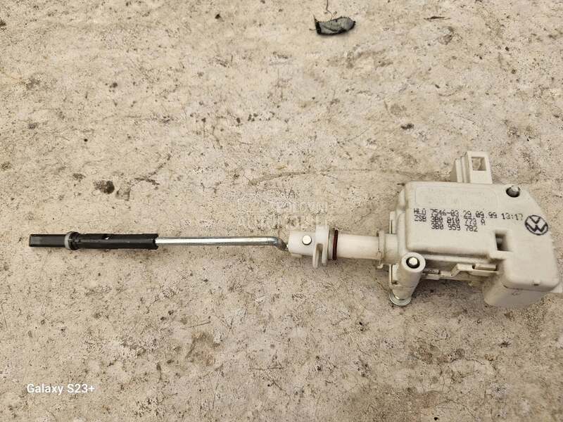 MOTORIC OTVARANJA REZERVOAR za Volkswagen Passat B5