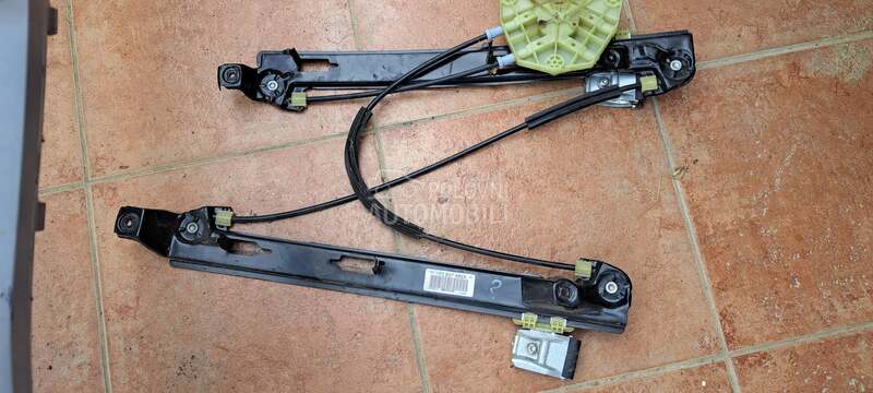 ELEKT.podi.sta.prednja leva za Seat Leon od 2005. do 2013. god. - 1PO837462A