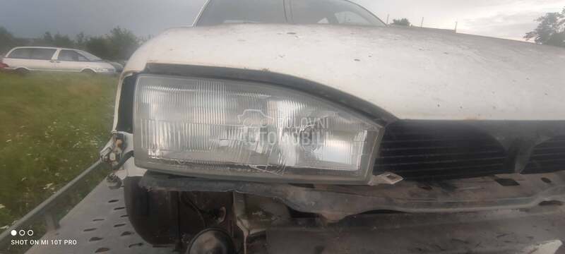 desni far za Toyota Camry od 1991. do 1996. god.