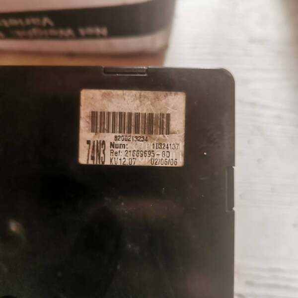 BCM(UCH) modul za Renault Laguna od 2001. do 2008. god.