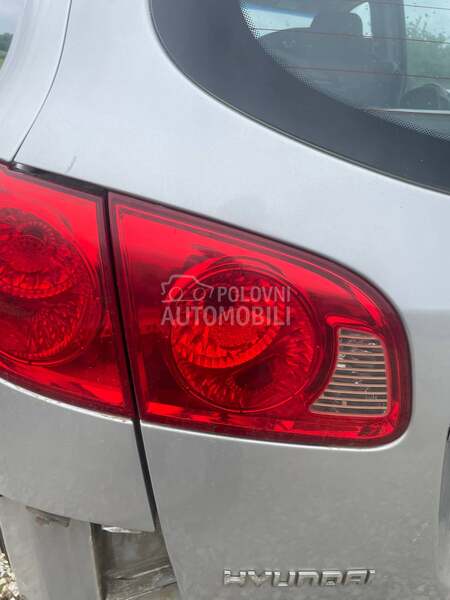 Levo  Stop svetlo i stop lampa za Hyundai Santa Fe