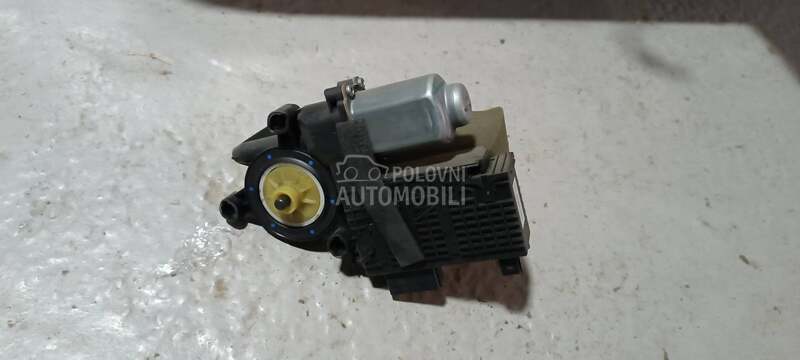 Motor podizaca stakla za Citroen C4 Grand Picasso, C4 Picasso od 2007. do 2013. god.