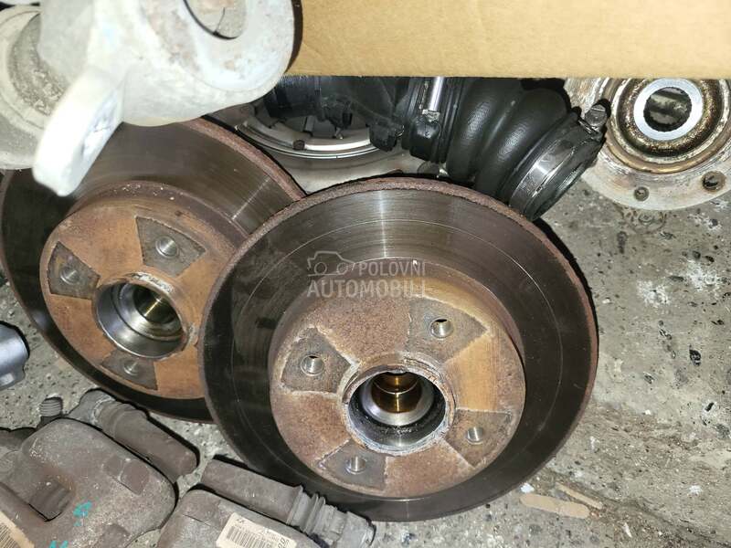 zadnji diskovi sa ležajem za Peugeot 307 od 2002. do 2008. god.