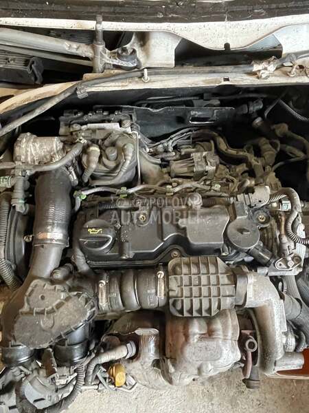 1.6 E-HDI kompletan motor za Citroen C3, C4, C5 ...