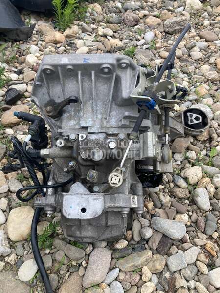 menjac 6 brzina od hibrida za Fiat 500, Panda od 2018. do 2023. god.