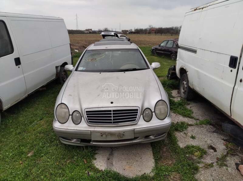 C208 farovi za Mercedes Benz CLK 200, CLK 230, CLK 320