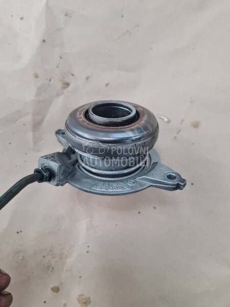 Druk lager za Mercedes Benz B 180