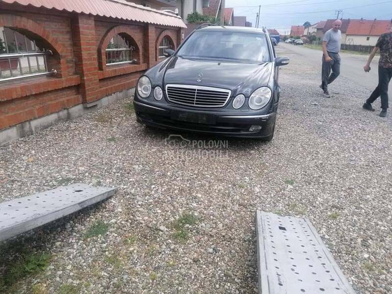 Delovi za Mercedes Benz E 200, E 220, E 270 ... od 2000. do 2009. god.
