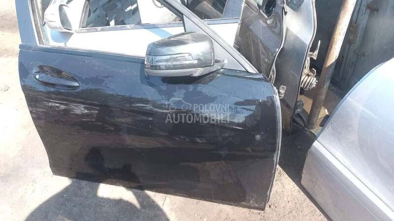 desni retrovizor 204 za Mercedes Benz C 180, C 200, C 220 ... od 2007. do 2016. god.