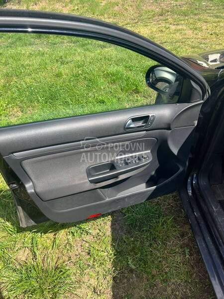 Tapaciri vrata za Volkswagen Golf 6