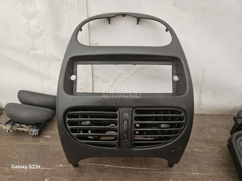 BLENDA OKVIR za Peugeot 206
