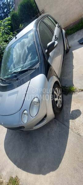 Smart ForFour -  kompletan auto u delovima