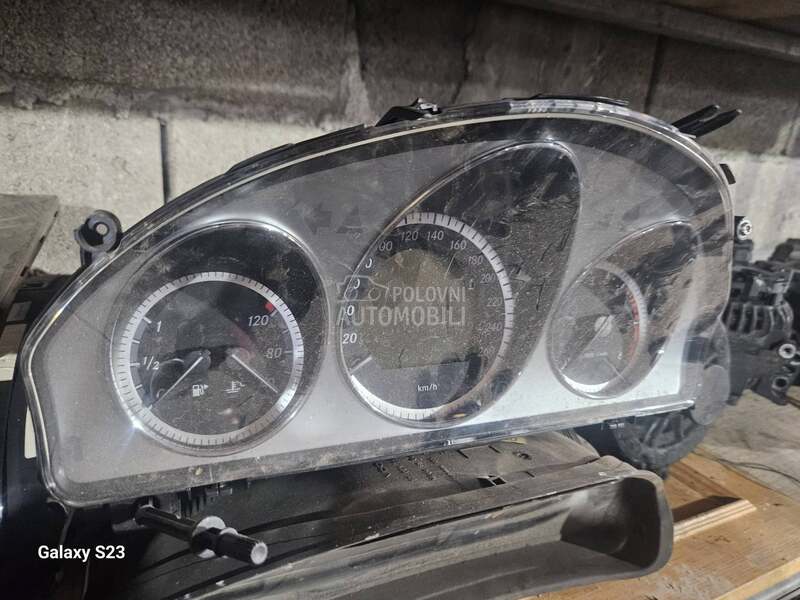 kilometar sat w204 za Mercedes Benz C 200, C 220, C 250 od 2007. do 2011. god.