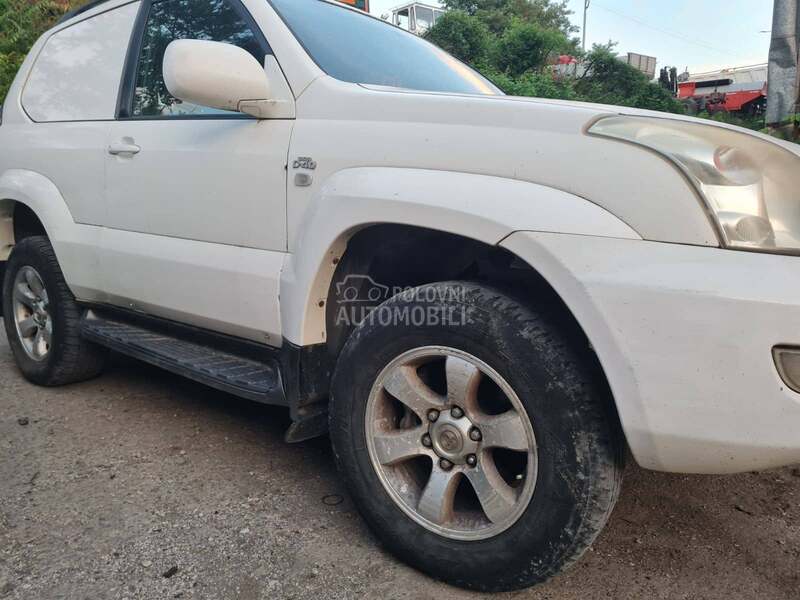 Toyota Land Cruiser -  kompletan auto u delovima