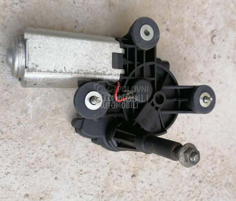 Motor zadnjeg brisaca za Alfa Romeo 159 od 2005. do 2012. god.