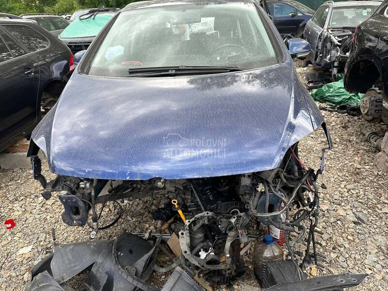 Hauba prednja za Volkswagen Golf Plus od 2004. do 2009. god.