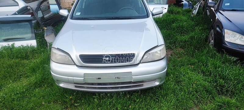 Kompletan auto u delovima za Opel Astra G