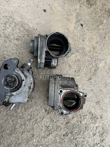 Klapna gasa 4 pina za Volkswagen Caddy, Golf 5, Golf 6 ... od 2004. do 2010. god.