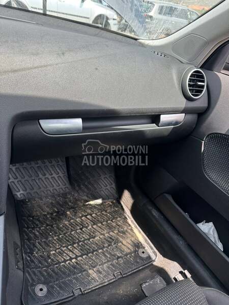 Ladica fioka za Audi A3 od 2005. do 2012. god.