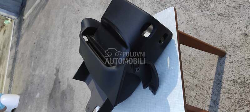 Plastike oko ablendera za Ford Fusion