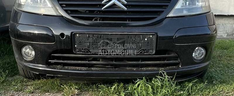 Prednji branik za Citroen C3
