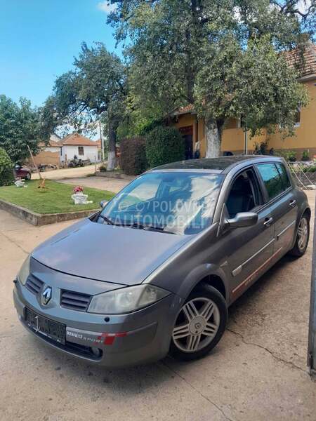 Auto staklo (šoferšajbna, proz za Renault Megane od 2002. do 2006. god.