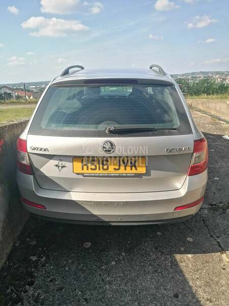 stop svetlo za Škoda Octavia od 2013. do 2020. god.