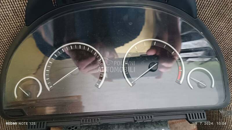 poludigitalni sat f07,10,11 za BMW Serija 5