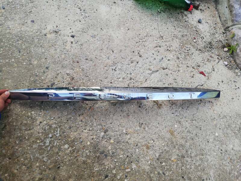 Gepek lajsna za Peugeot 407