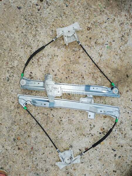 Predni podizaci za Peugeot 407