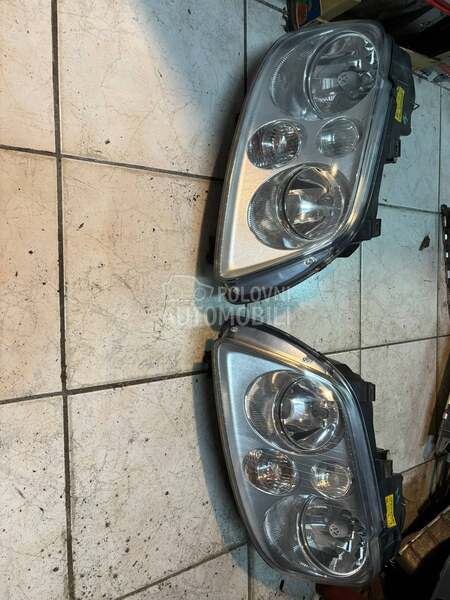 Farovi za Volkswagen Touran