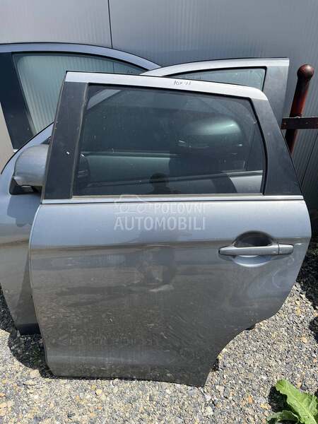 Vrata zadnja leva sa staklom za Mitsubishi ASX od 2010. do 2020. god.