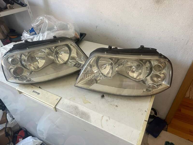 Farovi za Volkswagen Sharan od 2002. do 2007. god.