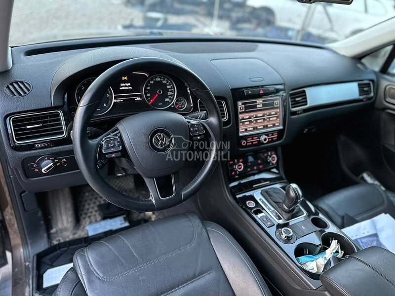 Rucica menjaca za Volkswagen Touareg od 2010. do 2017. god.