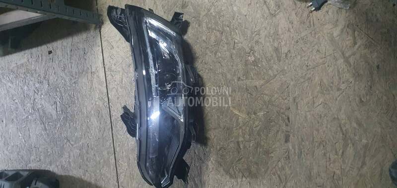 Far za Renault Talisman
