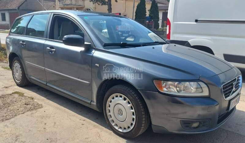 Delovi za Volvo V50 2004-2012