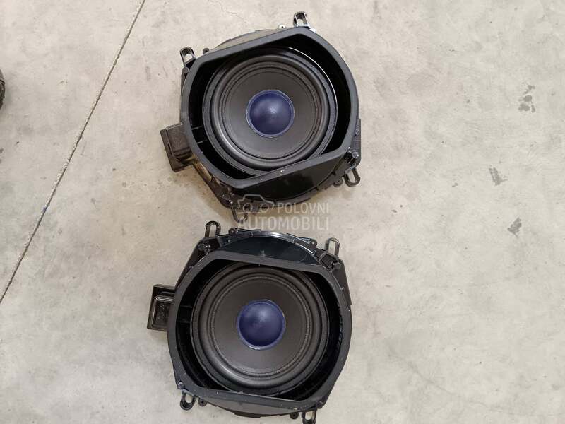 zvucnik u podu za BMW X5
