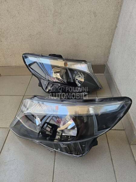 Farovi za Mercedes Vito