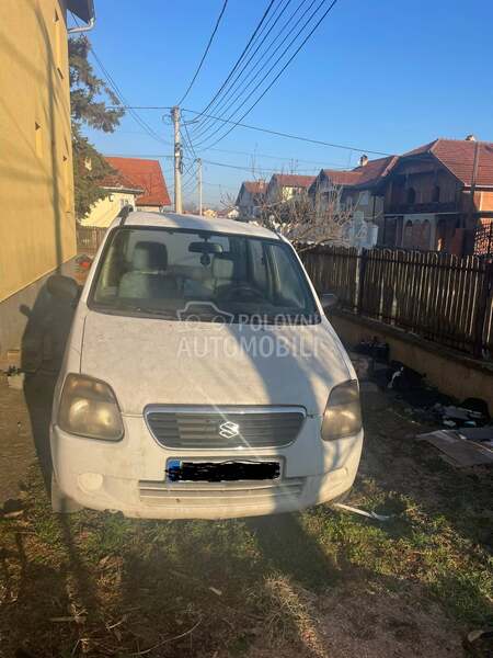 Hauba za Suzuki Wagon R+ od 2000. do 2003. god.