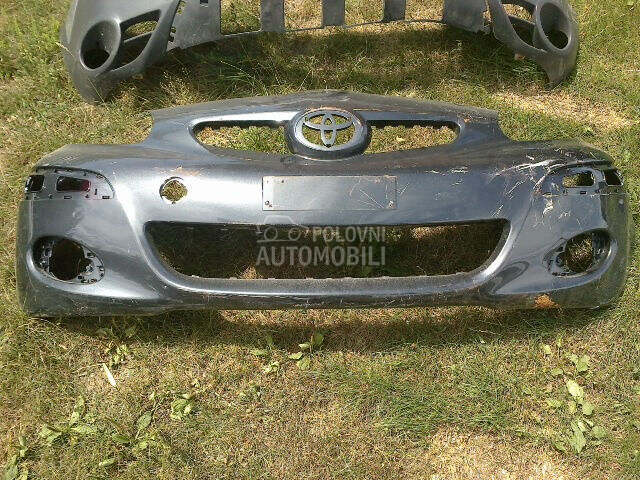 toyota aygo prednji branik