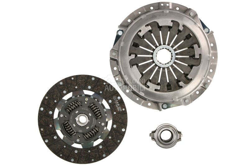 Set kvacila za Mitsubishi Pajero od 2001. do 2006. god.