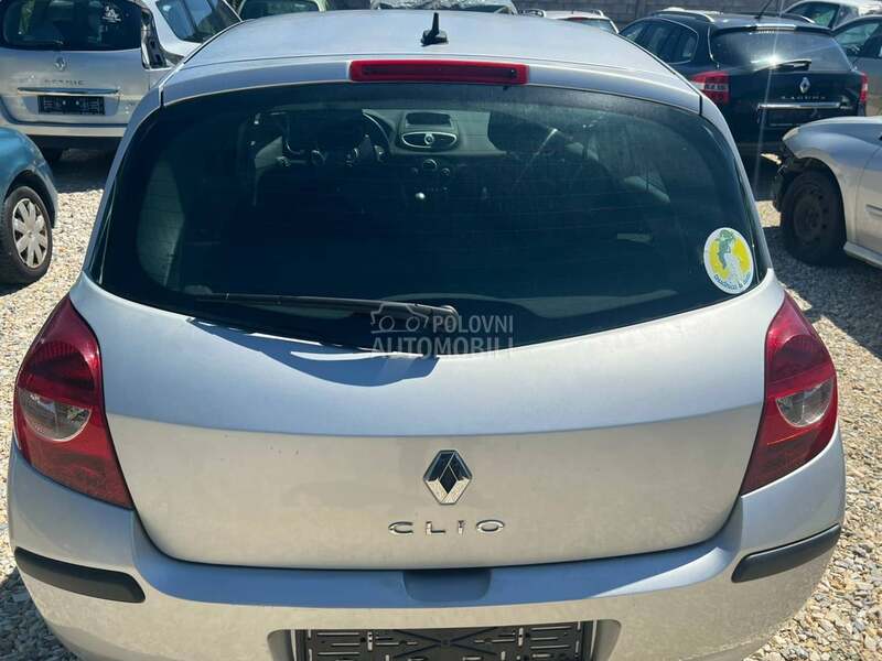 Vrata gepeka siva za Renault Clio od 2005. do 2014. god.